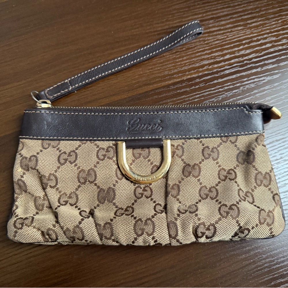 Gucci wristlet